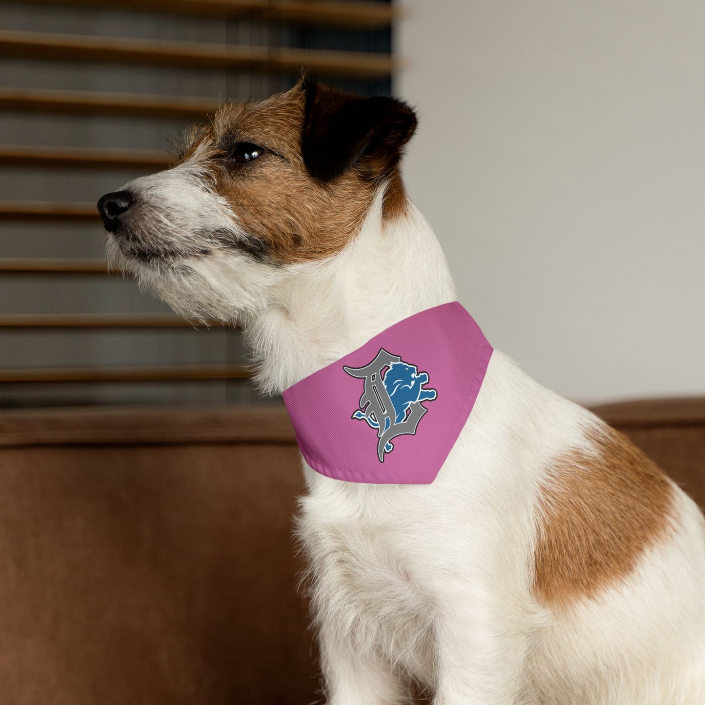 Stylish Pet Bandana Collar - Pink with Unique Design for Dogs